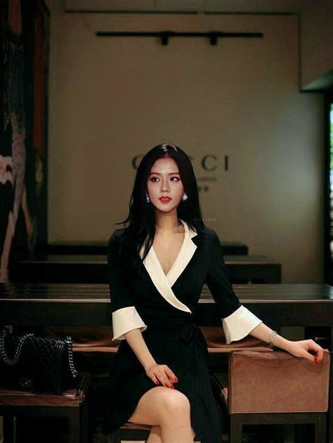 jisoo gucci